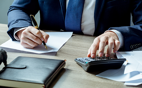 營業(yè)執(zhí)照到期怎么辦理？