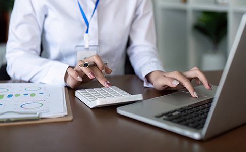 代記賬公司多少錢一年？